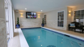 Oasis - Indoor Swimming Pool